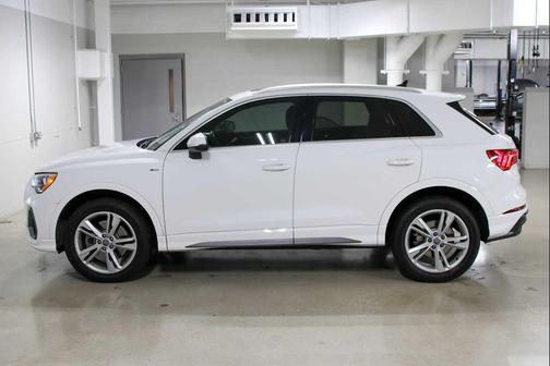 2020 Audi Q3 45 S line Premium