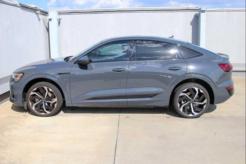 2024 Audi Q8 e-tron Sportback S line Premium Plus