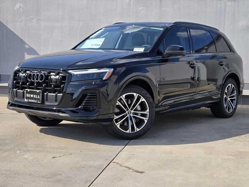 2026 Audi Q7 55 Premium