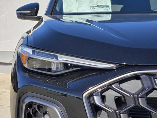 2025 Audi Q5 Prestige TFSI quattro S tronic
