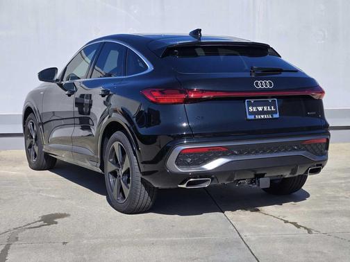 2025 Audi Q5 Prestige TFSI quattro S tronic