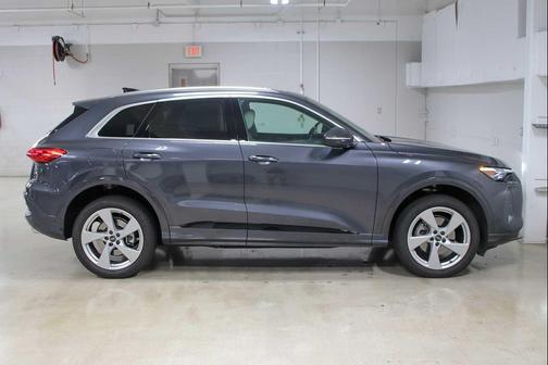 2025 Audi Q5 Premium Plus TFSI quattro S tronic