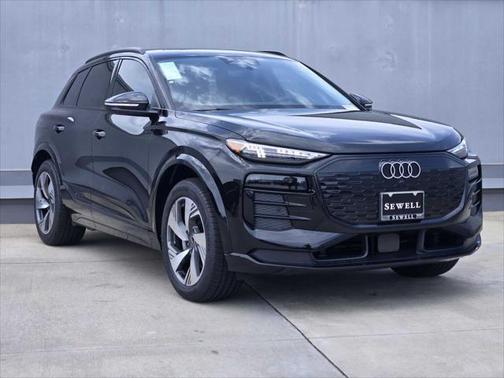 2025 Audi Q6 e-tron Premium Plus quattro