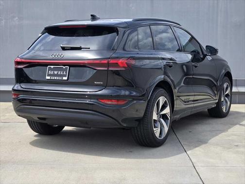2025 Audi Q6 e-tron Premium Plus quattro