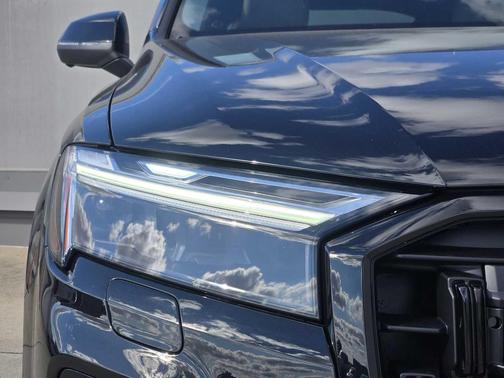 2026 Audi Q7 55 Premium Plus