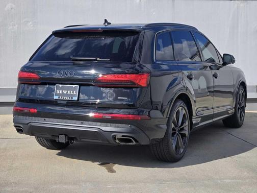 2026 Audi Q7 55 Premium Plus