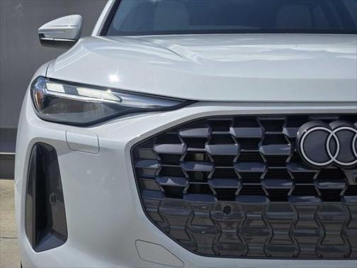 2025 Audi Q5 Premium