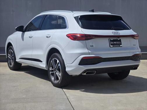 2025 Audi Q5 Premium