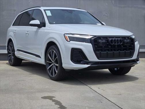 2025 Audi Q7 45 Premium Plus