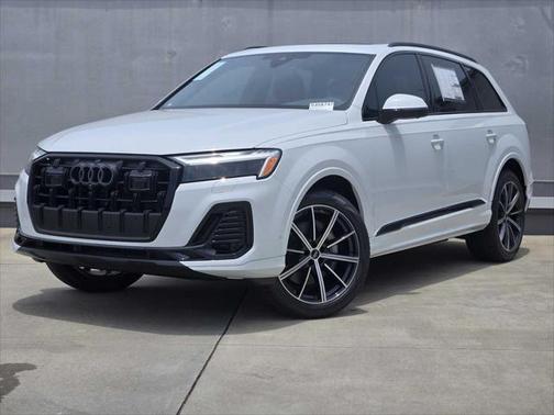 2025 Audi Q7 45 Premium Plus