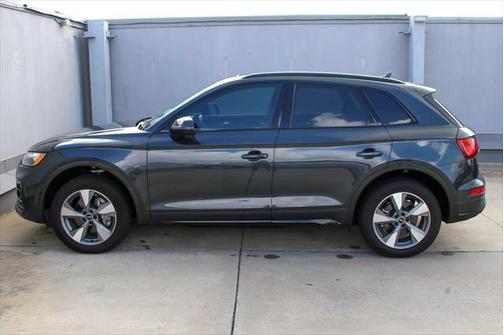 2024 Audi Q5 40 Premium Plus