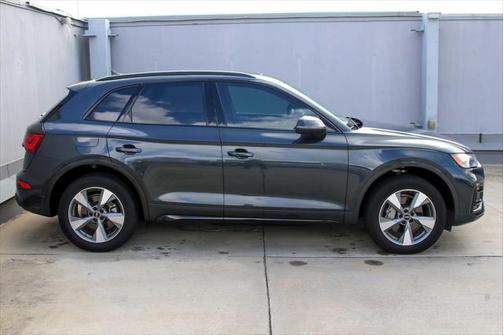 2024 Audi Q5 40 Premium Plus