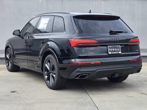 2026 Audi Q7 55 Premium Plus