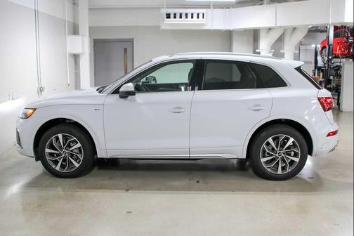 2024 Audi Q5 45 S line Premium Plus