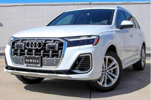 2025 Audi Q7 55 Premium Plus