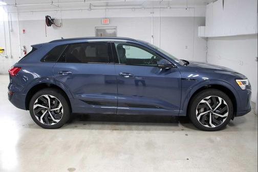 Plasma Blue Metallic 2024 Audi Q8 e-tron Premium Plus