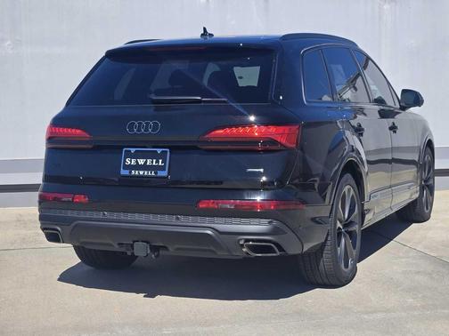 2026 Audi Q7 55 Premium Plus