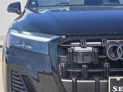 2026 Audi Q7 55 Premium Plus