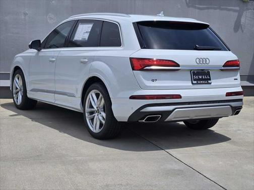 2025 Audi Q7 55 Prestige