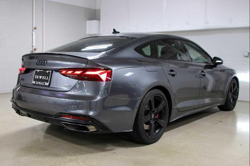 Daytona Gray Pearl Effect 2023 Audi A5 Sportback 45 S Line Prestige