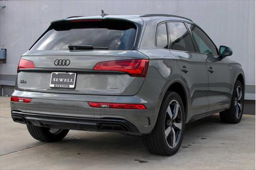 2024 Audi Q5 45 S line Premium Plus