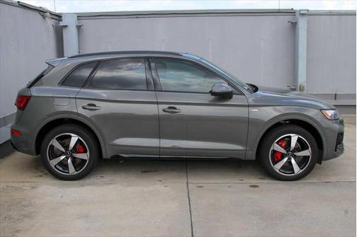 2024 Audi Q5 45 S line Premium Plus