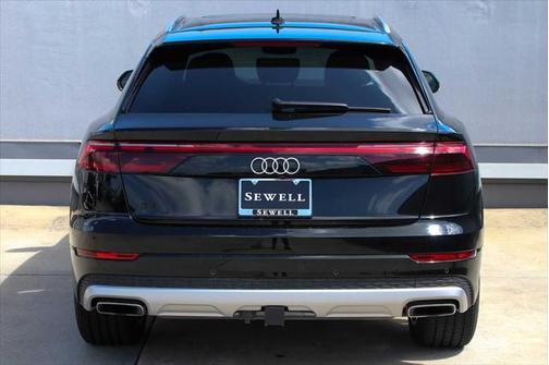 2024 Audi Q8 55 Prestige