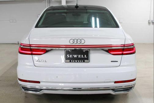 Glacier White Metallic 2019 Audi A8 55