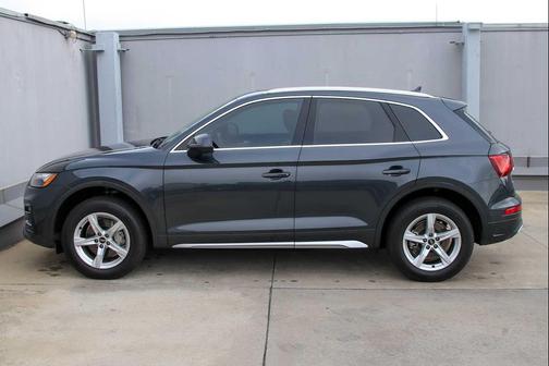 2023 Audi Q5 40 Premium
