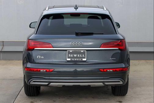 2023 Audi Q5 40 Premium