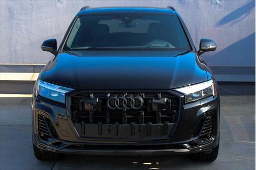 2025 Audi Q7 55 Prestige