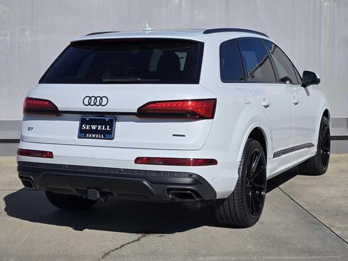 2026 Audi Q7 55 Premium