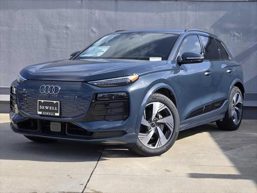2025 Audi Q6 e-tron Prestige quattro