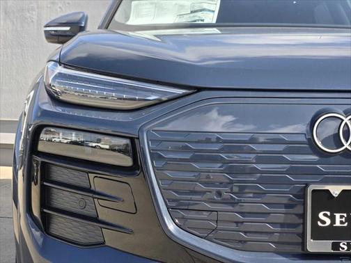 2025 Audi Q6 e-tron Prestige quattro