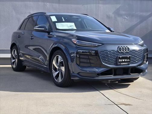 2025 Audi Q6 e-tron Prestige quattro