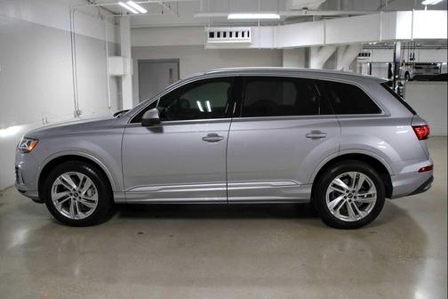 Florett Silver Metallic 2021 Audi Q7 55 Premium Plus