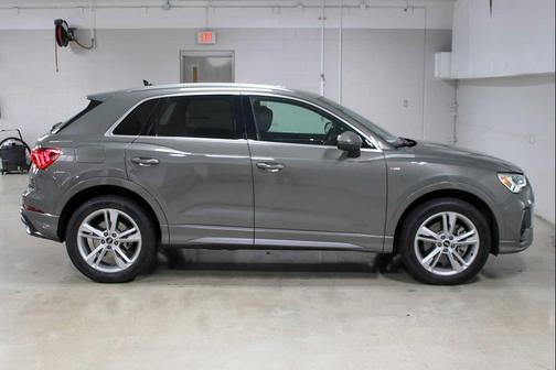 2022 Audi Q3 45 S line Premium Plus