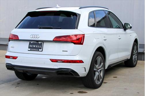 2025 Audi Q5 45 S line Premium