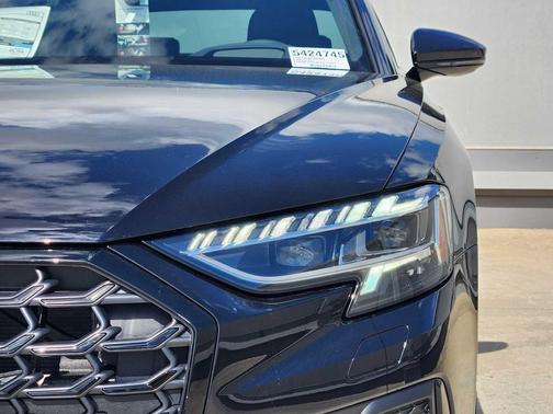 2026 Audi A8 55 TFSI quattro Tiptronic