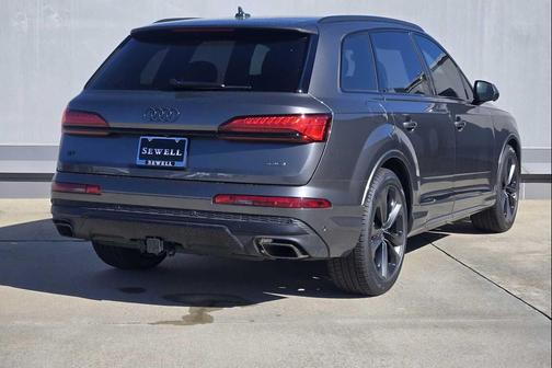 Samurai Gray Metallic 2026 Audi Q7 55 Premium Plus