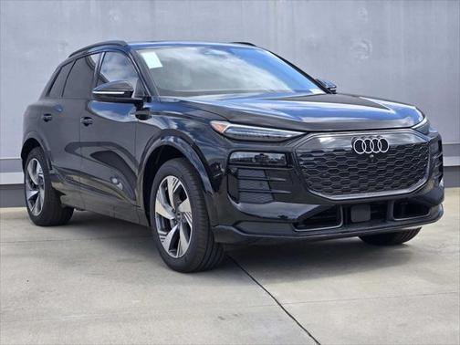2025 Audi Q6 e-tron Premium Plus quattro