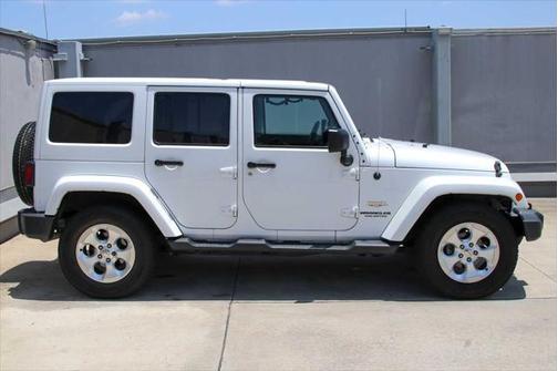 2013 Jeep Wrangler Unlimited Sahara
