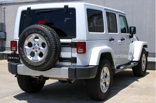 2013 Jeep Wrangler Unlimited Sahara