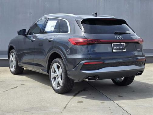 2025 Audi Q5 Premium Plus