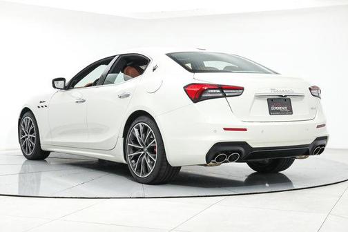 2023 Maserati Ghibli Modena
