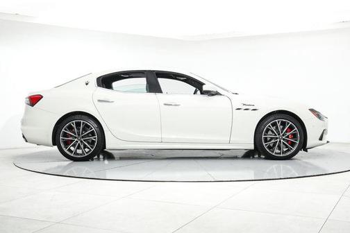 2023 Maserati Ghibli Modena