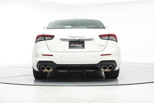 2023 Maserati Ghibli Modena