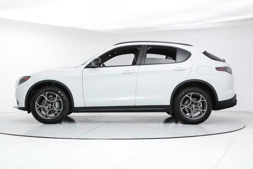 2025 Alfa Romeo Stelvio Sprint AWD