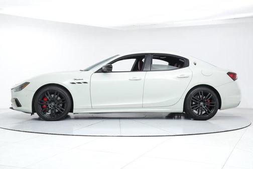 2022 Maserati Ghibli Modena