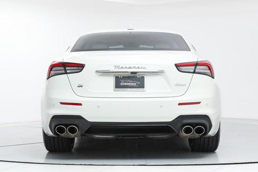 2022 Maserati Ghibli Modena Q4